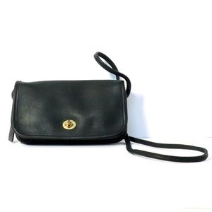 Vintage Coach crossbody Dinky bag in black leather